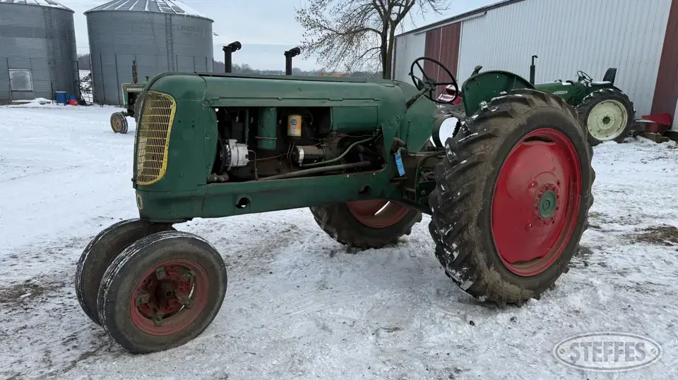 Oliver 70 2WD Tractor
