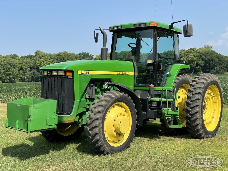 1997 John Deere 8100 MFWD Tractor