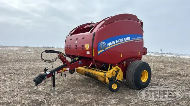 2018 New Holland Roll-Belt 560