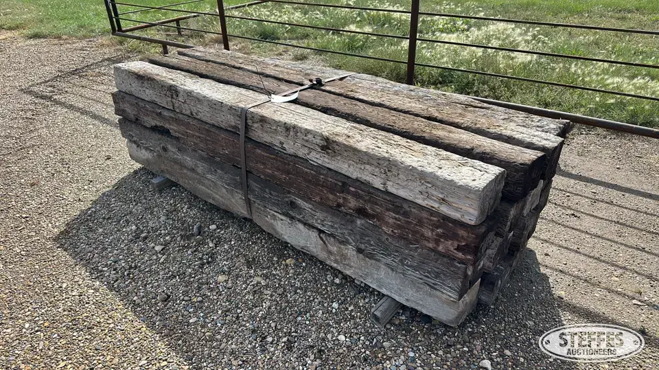 (16) Railroad ties Farm Support Item