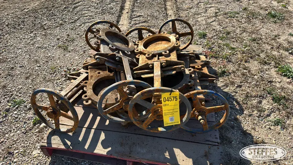 (7) HW 12 LA knife valves Manure Pumping Equipment