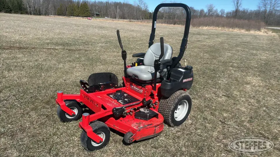 Gravely Pro-Turn 152 Commercial Zero Turn Mower
