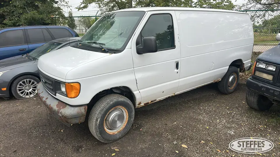 2005 Ford Econoline E-250 Van