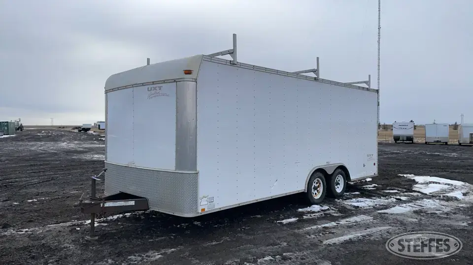 2004 United Expressline UXT Enclosed Cargo Trailer