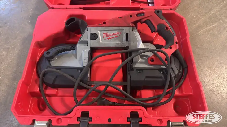 Milwaukee band saw Power Tool