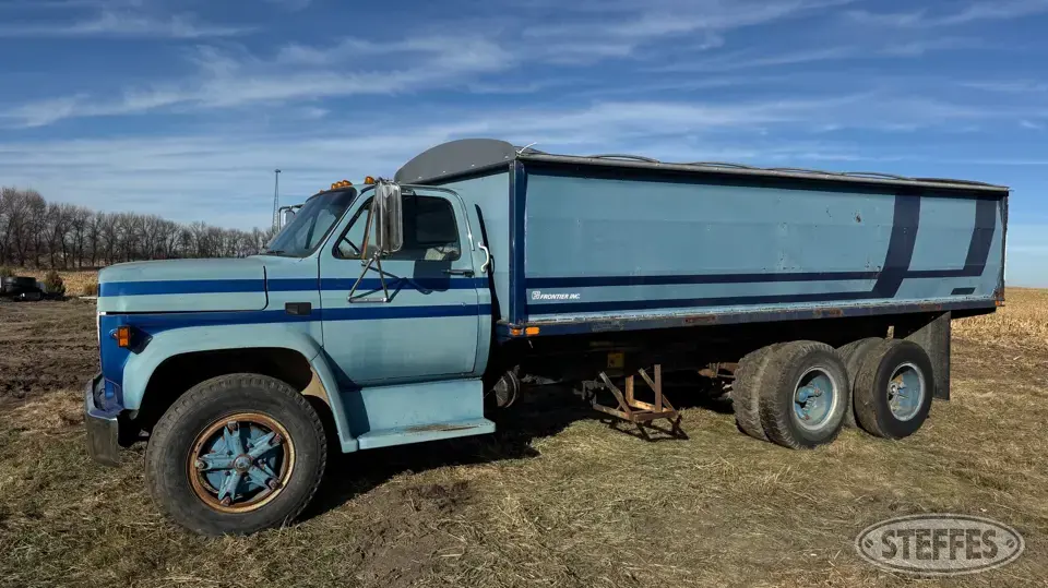 1981 GMC 7000 Grain Truck