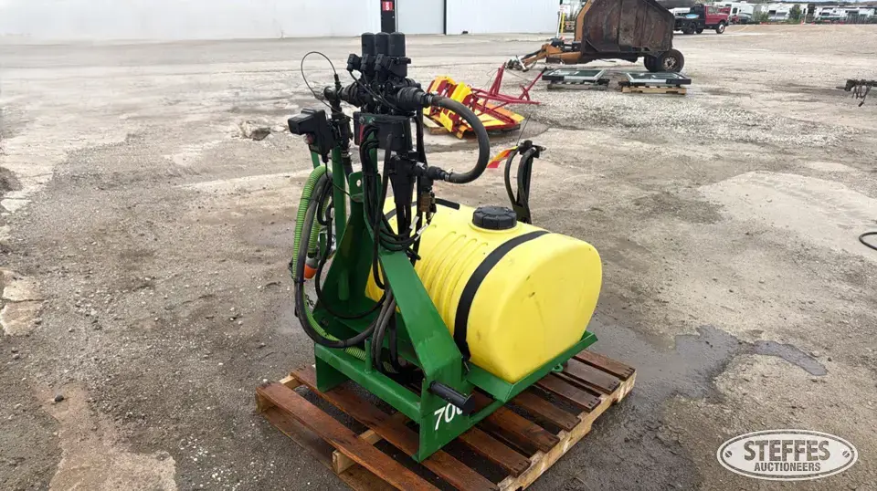 3 pt. sprayer
