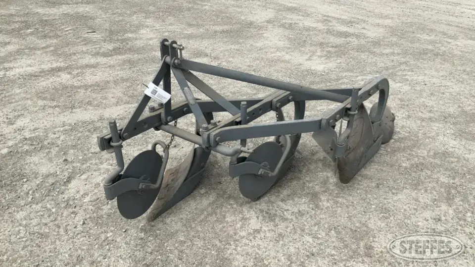 Ferguson 14R-AO-28 Plow