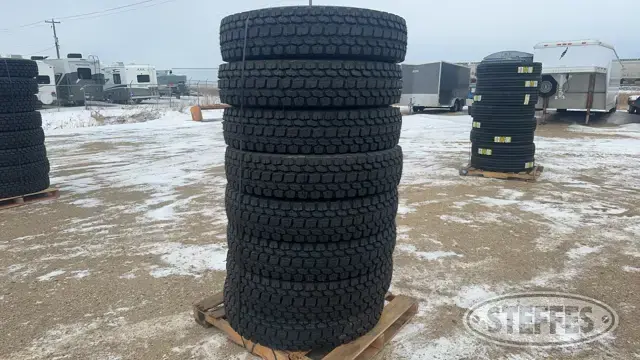 (8) Kapsen 11R24.5 drive tires