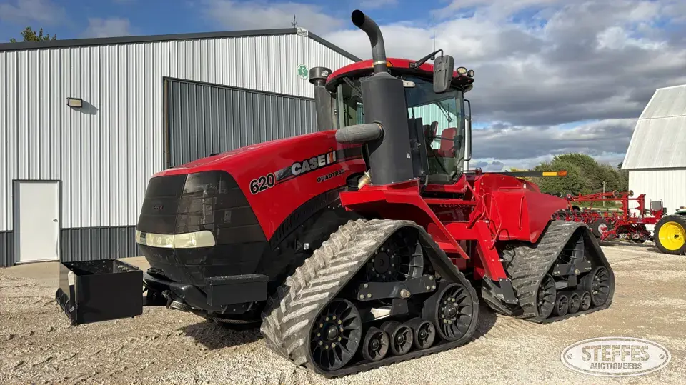 2016 Case IH 620 Quadtrac Track Tractor