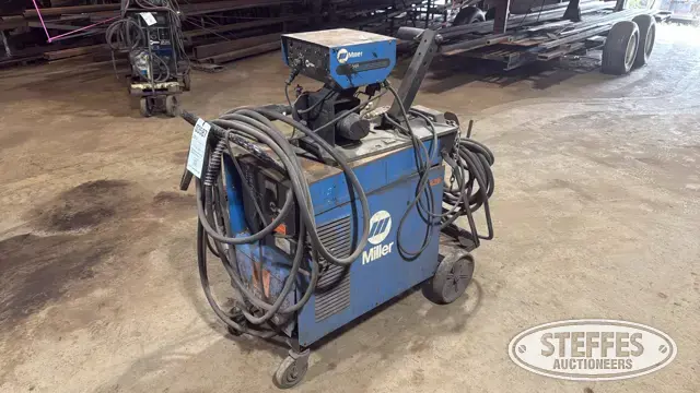 Wire feed welder