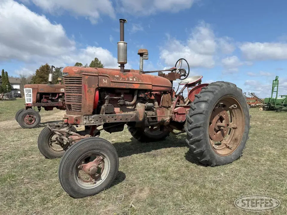 1941 Farmall M 2WD Tractor