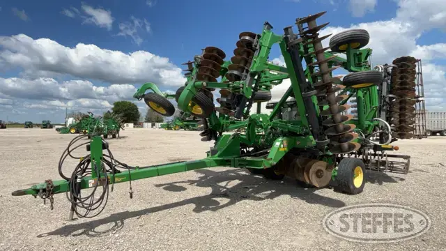 2014 John Deere 2623VT