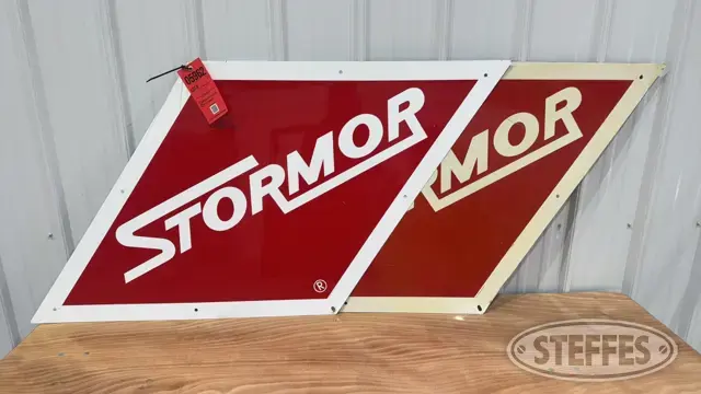 (2) Stormor