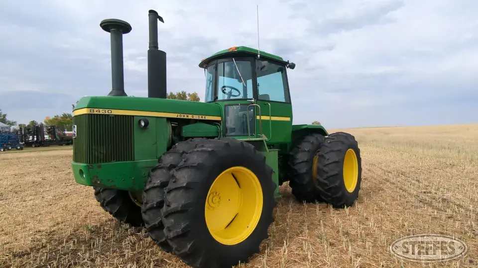 1977 John Deere 8430 4WD Tractor