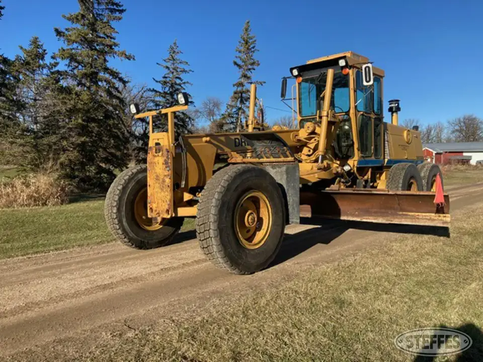 1990 Dresser 850 Motor Grader