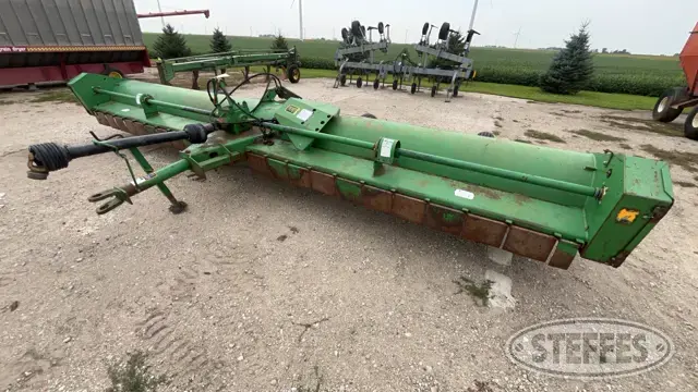 John Deere 120