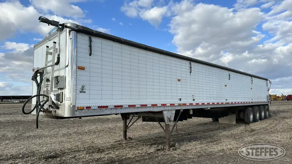 2012 Wilson DWBT-650 Live Bottom Trailer