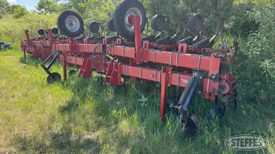 Case IH 183 Row Crop Cultivator