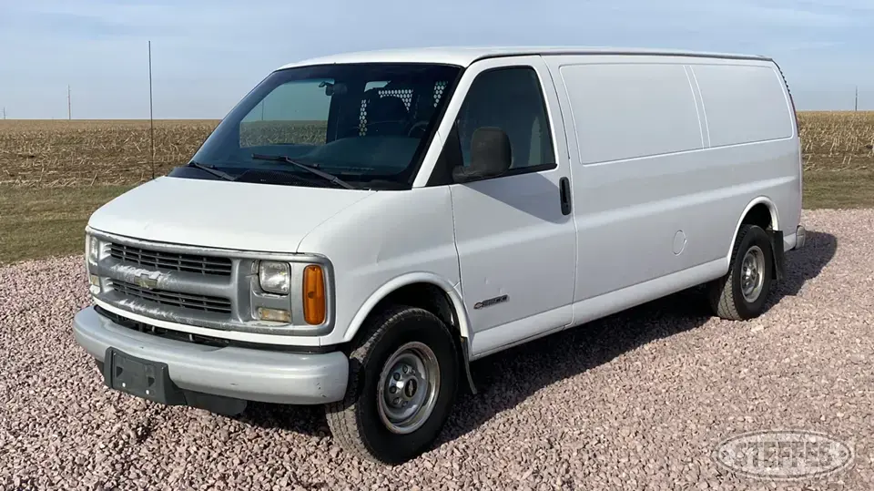 1999 Chevrolet Express 3500 Van