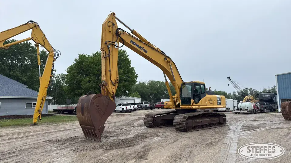 2005 Komatsu PC400LC-7L Excavator