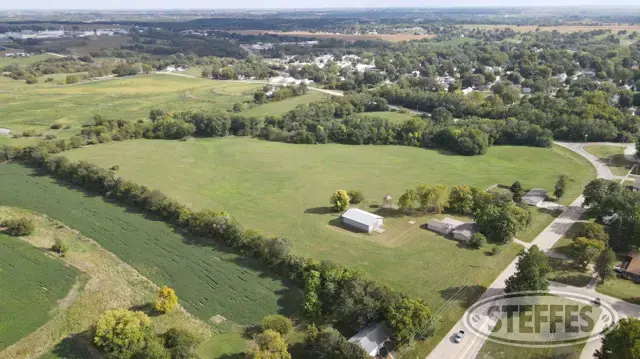 517 North 7th St. - Home & Buildings on 32.13± Acres