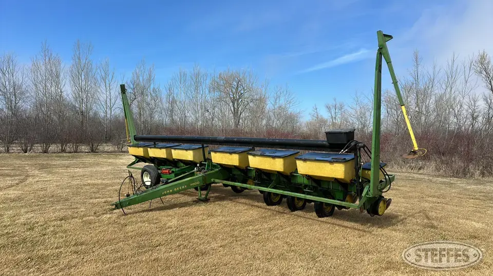 1980 John Deere 7000 12 or More Row Planter