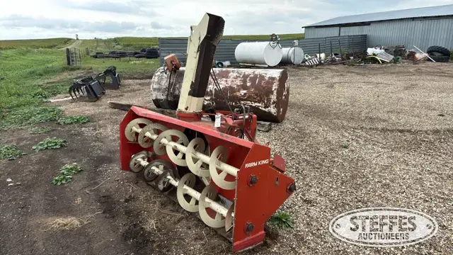 Farm King Y9600