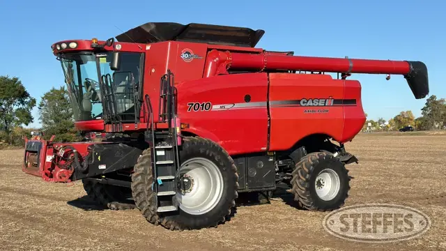 2007 Case IH 7010