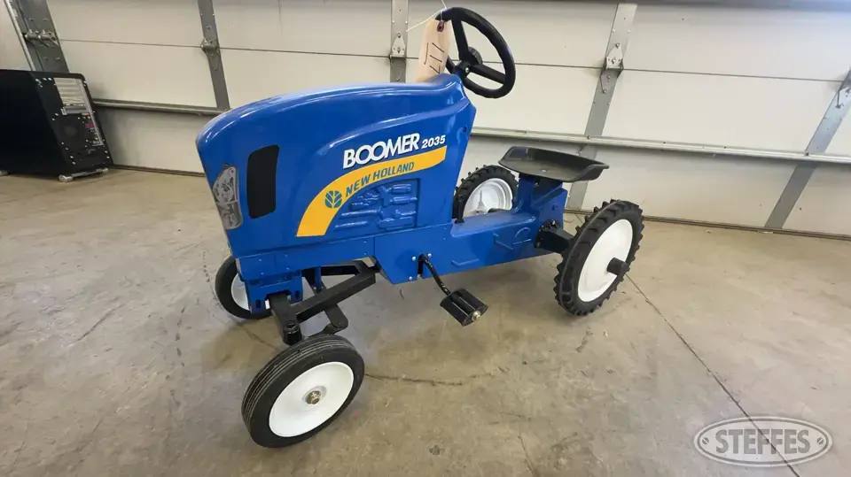 2009 New Holland Boomer 2035 Personal Property