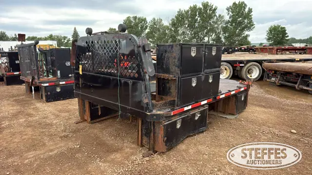 Knapheide flatbed