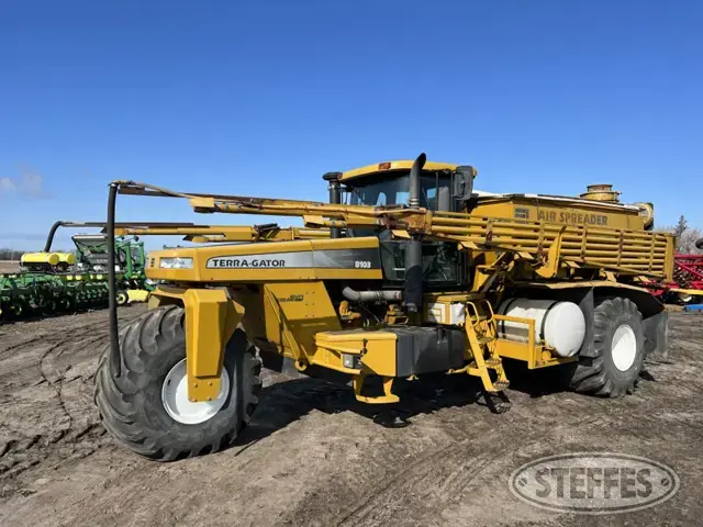 1999 Ag-Chem TerraGator 8103