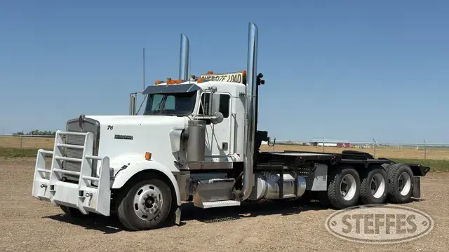 2004 Kenworth W900
