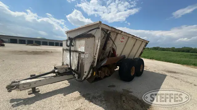 Kuhn Knight 8132