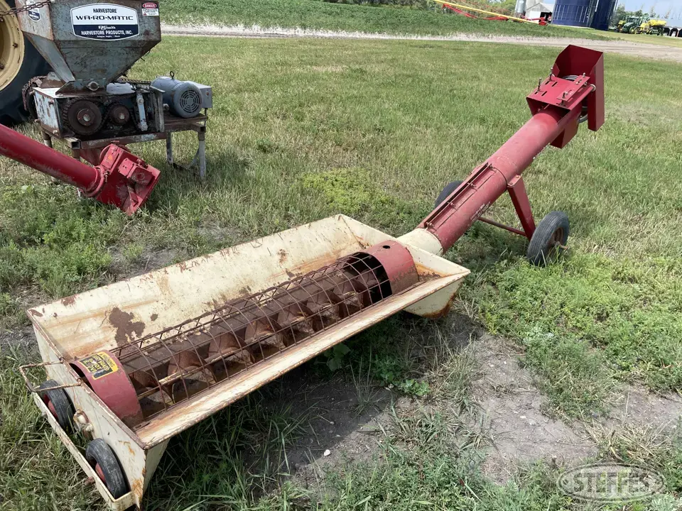 Westgo Transfer-Jump Augers and Conveyor