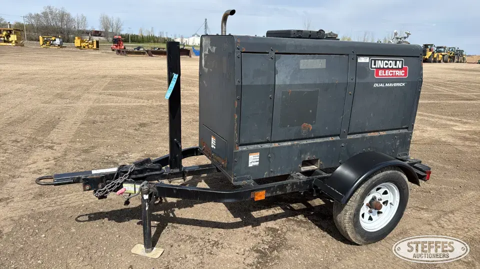 Lincoln Electric Dual Maverick 200/200x Welding