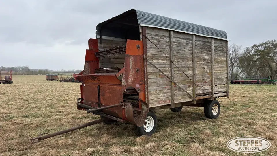 Load Master Forage Wagon