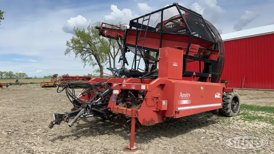2001 Amity R996 Sugarbeet Harvester