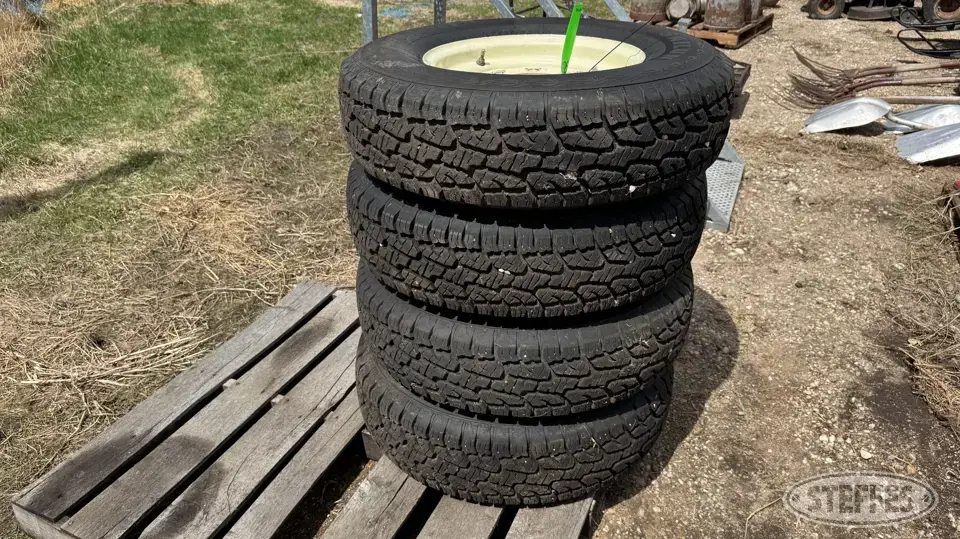 (4) Sailun TerraMax AT LT235/85R16 tires Truck Tire