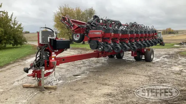 2011 Case IH 1240 Early Riser