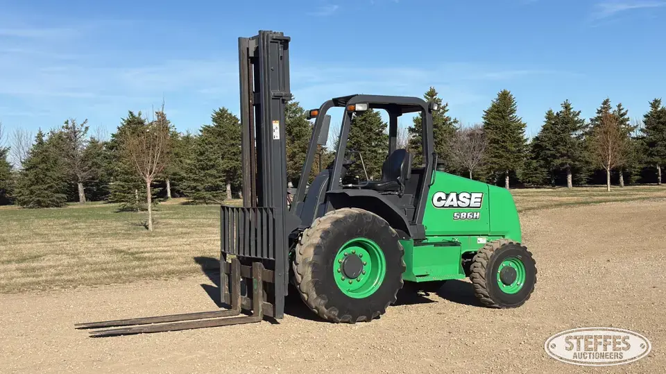 2016 Case 586H Rough Terrain Forklift