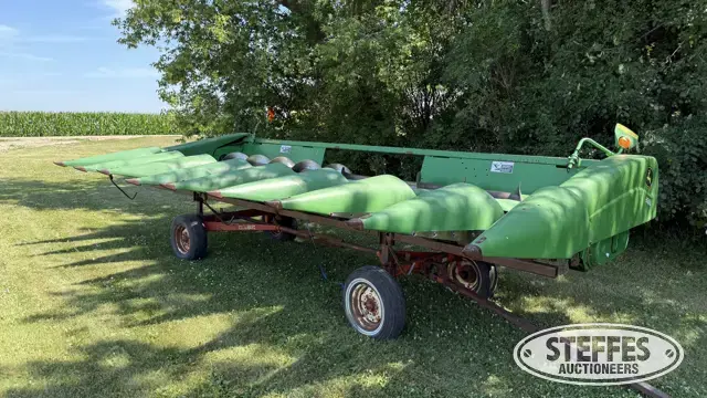 2003 John Deere 893