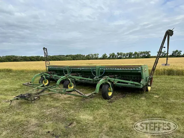 John Deere 9300