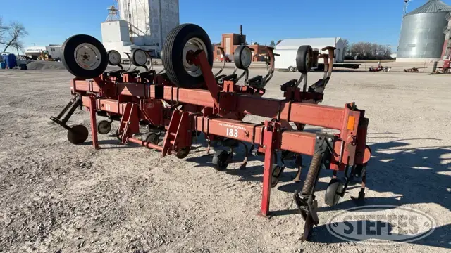 International 183