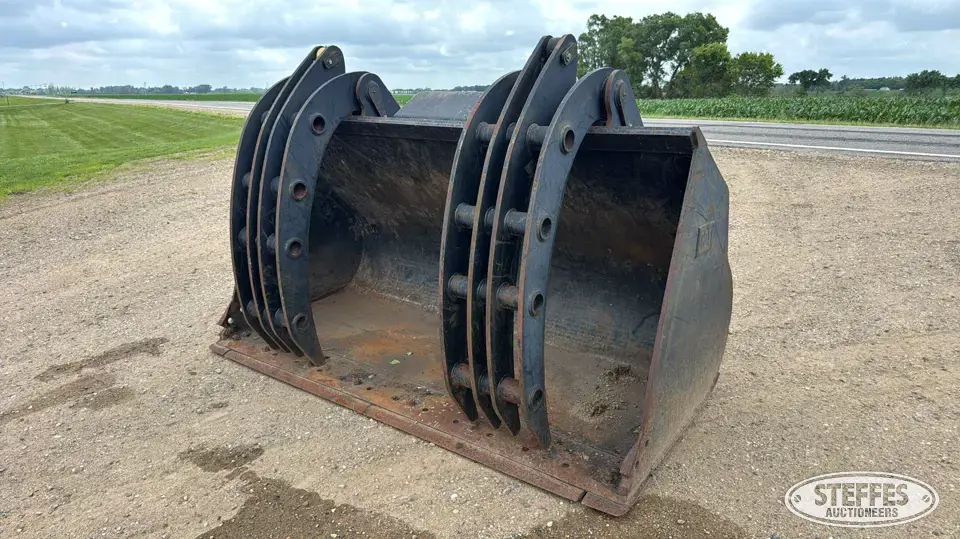 CAT 924G loader grapple bucket Loader Attachment