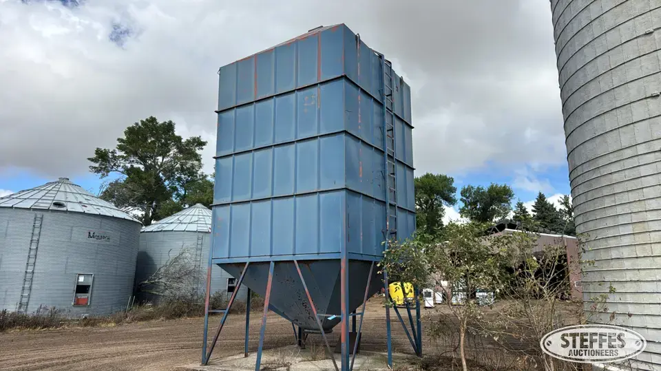 Lowry grain bin