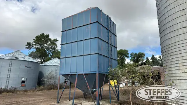 Lowry grain bin