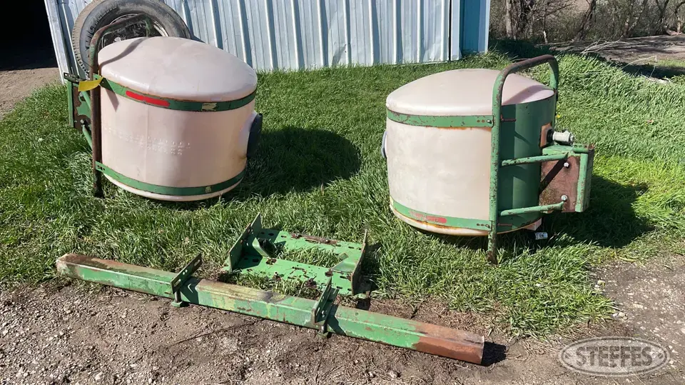 John Deere 220 Poly Tank