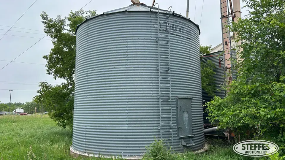 Butler grain bin