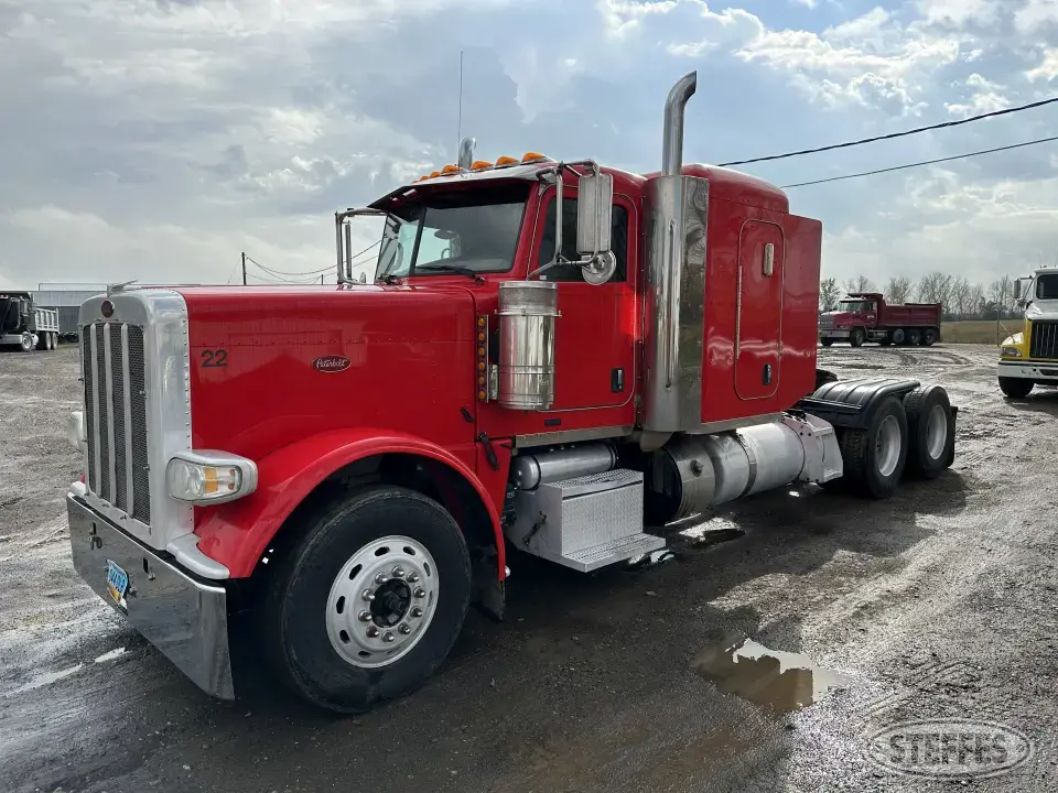 2012 Peterbilt 388 Conventional Truck with Sleeper